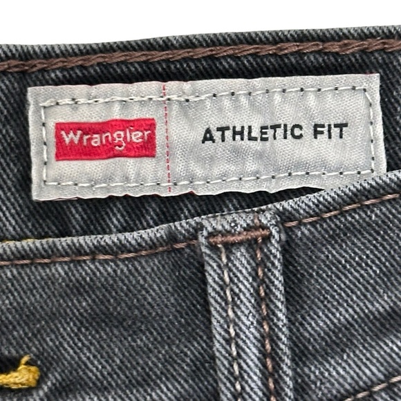 Wrangler Mens Athletic Fit Stretch Jeans in Black Charcoal Size 32 - Picture 8 of 9